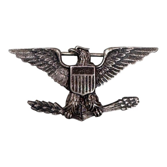 WWII era Colonel Eagle Rank Pin Sterling Meyer Shold-R-Form Insignia Brooch - Picture 2 of 7